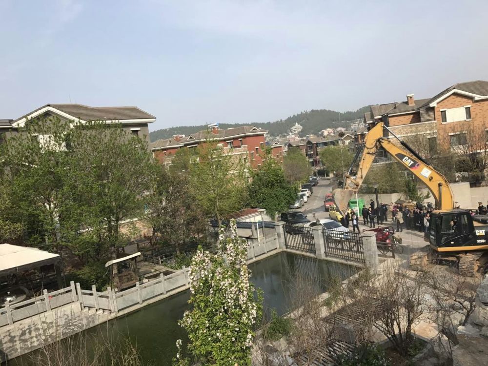 国华东方美郡20户占山违建被强拆 园林部门将着手恢复山体绿化