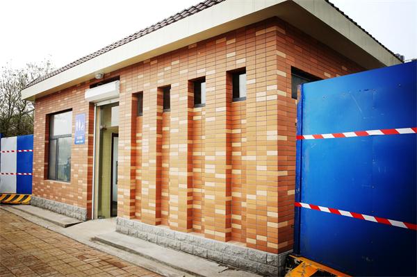 四处高标准公厕亮相槐荫街头