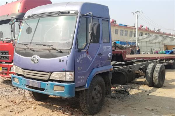 大意车主不锁车也没抜钥匙 大胆毛贼偷回家送货半个月