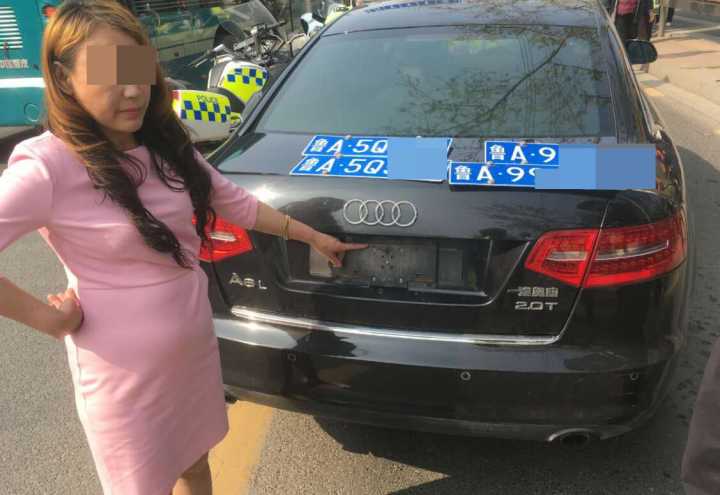遇到民警查处竟敢不停车 换牌女司机被拦下后自称技术不好