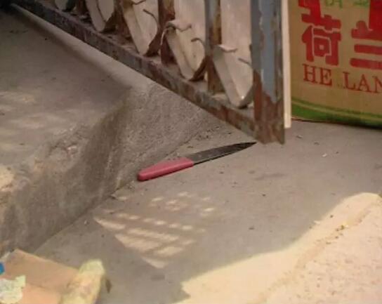 济南民权大街发生血案 蔬菜摊位老板被人捅伤不治身亡
