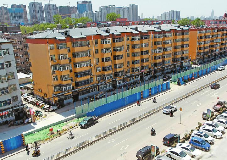 济南R2线轨道交通二环东路站开建 