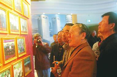 省老新闻工作者协会参观考察济报集团