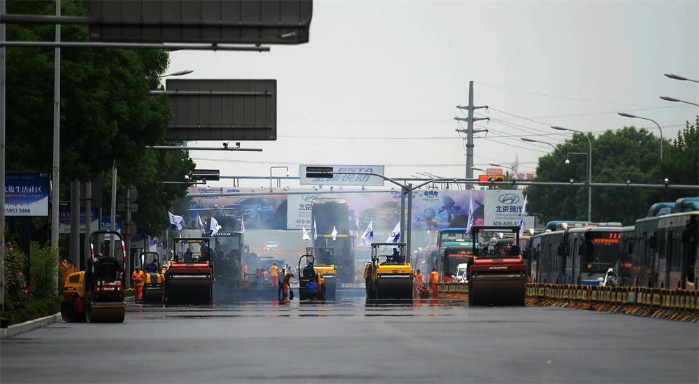 济泺路开铺沥青层 4月27日周四起恢复通车