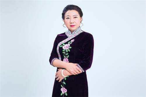 为平阴增添光彩——玫瑰花香里的别样人生