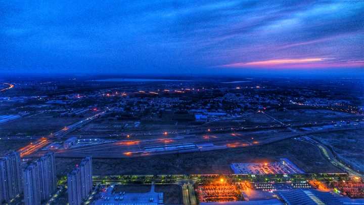 辣眼！夜幕下的济南西城如此璀璨