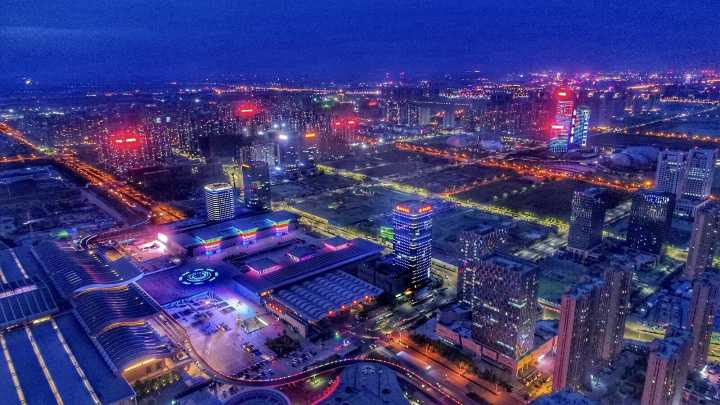 辣眼！夜幕下的济南西城如此璀璨