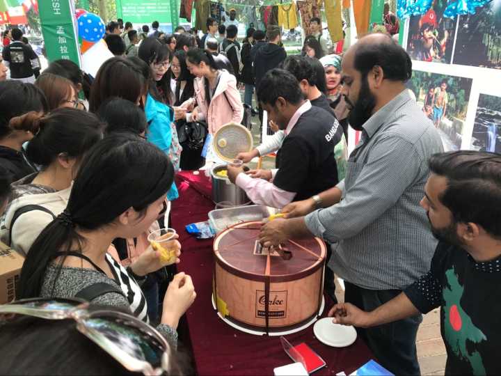 山东大学举办国际文化节 来这里感受异国风情吧