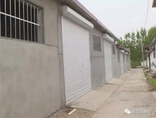 �����������һ�����ѵ� ������ץ��һ��һŮ�����ӡ�