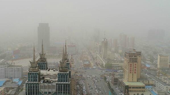 高能预警！昨天“吞没”北京的沙尘今天可能路过济南 