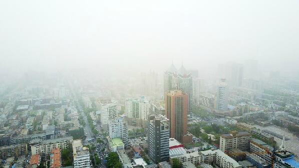 高能预警！昨天“吞没”北京的沙尘今天可能路过济南 