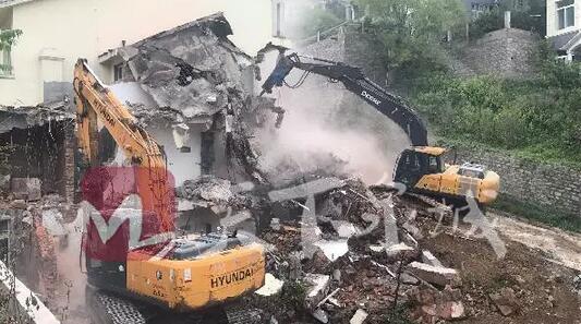 动手了!济南这处8000余平的豪华违建别墅群 今日开拆