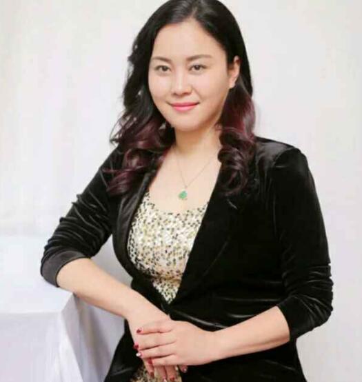 济南无腿歌者赵亦静:即使不能奔跑,也有诗和远方