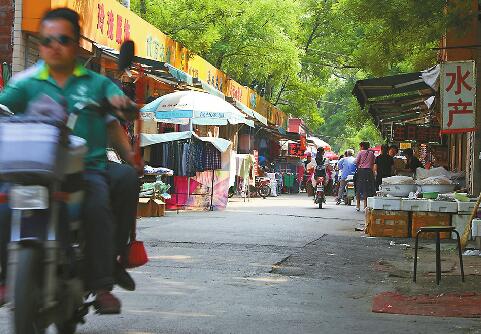 济南英雄山早市下周一取缔 建设路半月内将新开商超
