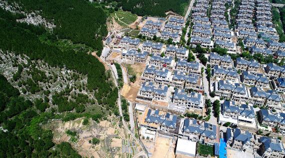 济南中海国际社区别墅区违建扎堆 高空俯瞰场面惊人