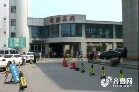 医院遇小偷 淄博小伙扫堂腿擒住笨贼不留名字离开