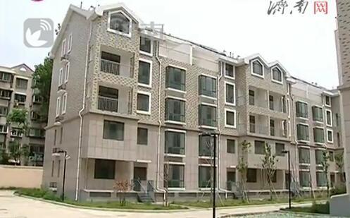 买房9年成烂尾 济南舜耕茗筑小区业主为要回房子要跳楼