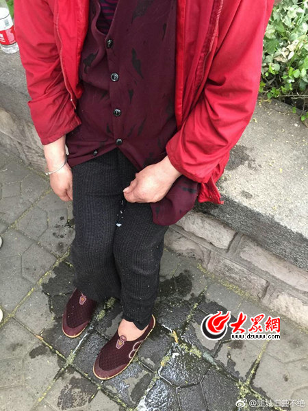 济南大明湖又有人跳湖 这位救人的小伙竟不会游泳