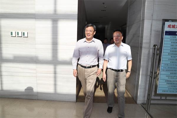 王文涛到企业调研 把握大数据机遇提高核心竞争力