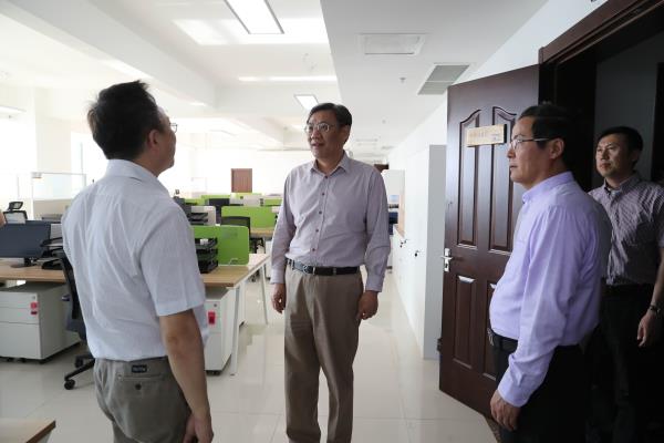 王文涛到企业调研 把握大数据机遇提高核心竞争力