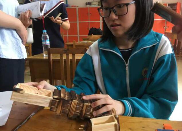 山师附中今年推荐生素质测试题“神题”：开魔盒+折纸