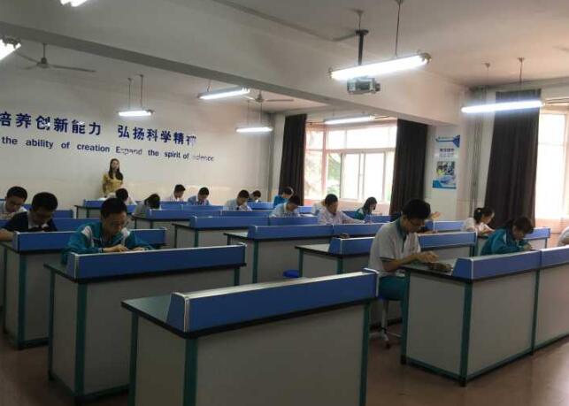 山师附中今年推荐生素质测试题“神题”：开魔盒+折纸