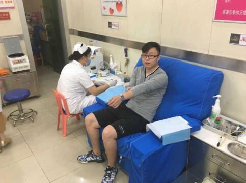 追踪报道：受伤工人今日13:30手术 术后或持续用血 