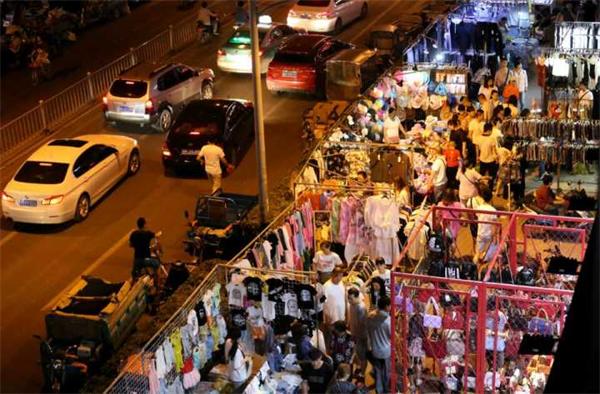 师范路夜市6月5日取缔 沿线商铺店外经营也将取缔