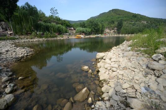 拆除违建农家乐 济南南部山区碧水更秀美
