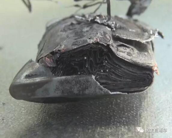 济南女子三星S5手机发生爆炸 客服仅按半价赔偿引不满