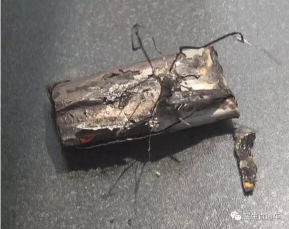 济南女子三星S5手机发生爆炸 客服仅按半价赔偿引不满