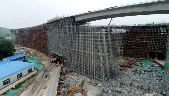 ��������������������� ���ɽ�����Ÿ߶Ƚ��ﵽ35��