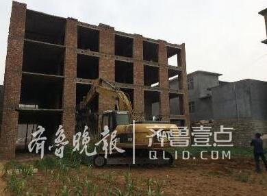 ��ͼ��ľ��ð��ֽ�ƭ���� �����ײ�40��ũ��Υ����