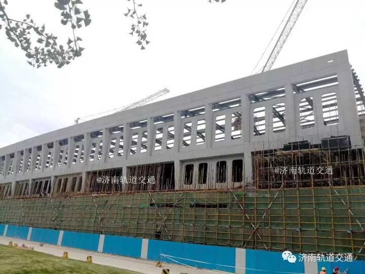 R1线前大彦站正在拆除架手架 近期将可一睹其真容