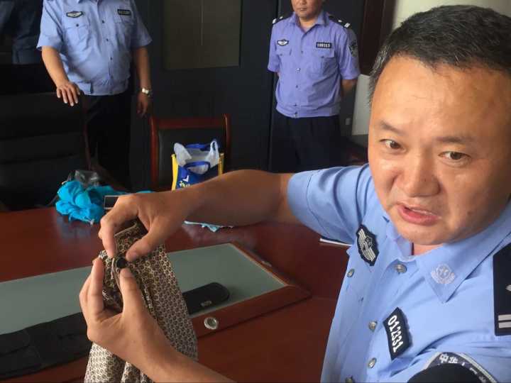 重罚！驾考用纽扣摄像头作弊 济南首次刑拘嫌疑人