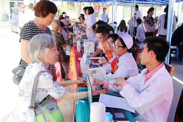 第二届济南市中老年健康文化节启动