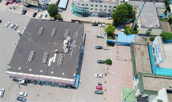 探访济南东站“假出站口” 四面全是商业房