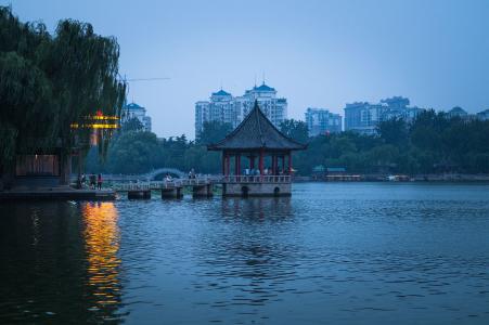 建筑将统一布局 济南大明湖周边就要“大变脸”啦！