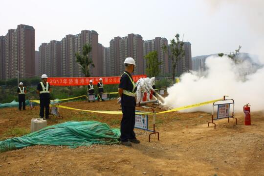 团市委联合市安监局等开展燃气抢险演练及青年安生产示范观摩活动