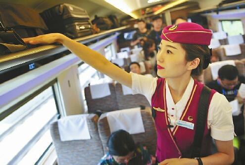 贴地飞侠“复兴号”网速嗖嗖的！座位变宽随便伸懒腰