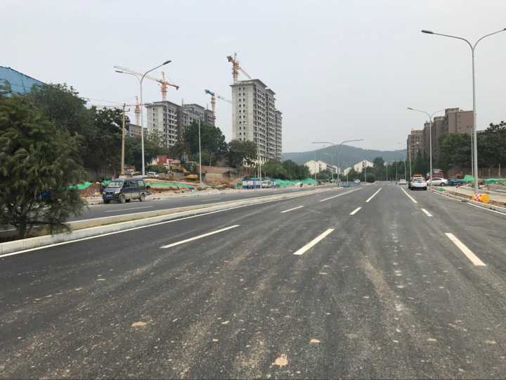 ��ͷ·��ͨ�ˣ�����·ֱͨ˴��·