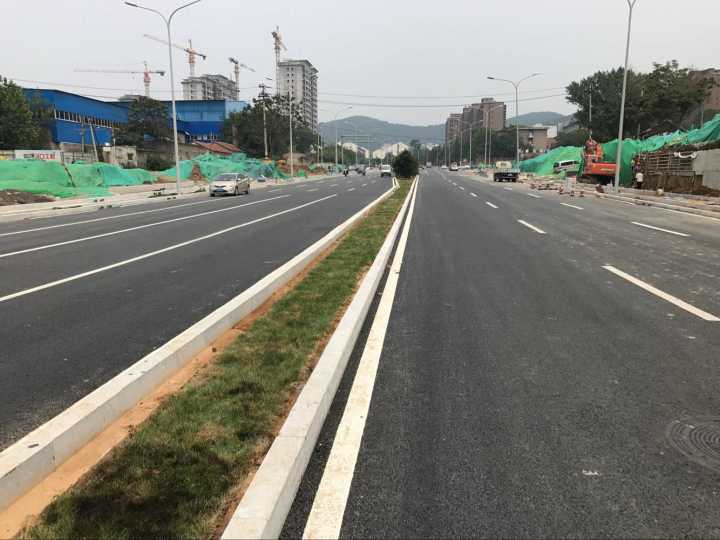 ��ͷ·��ͨ�ˣ�����·ֱͨ˴��·