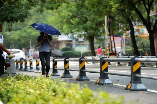 济南：拆违后多举措美化社区环境