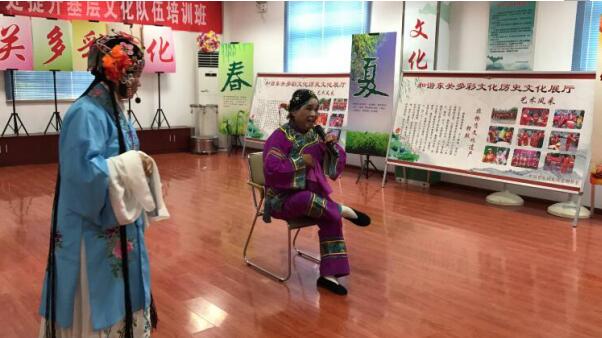 社区探新风 路口看文明 全国网媒深入“最后一公里”看济南创城新做法 