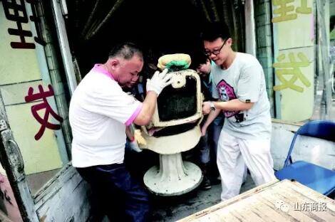济南最老理发店拆了！从1981年相伴37年的