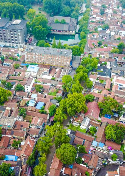 雨后俯瞰“泉”世界 众泉开始撒欢喷涌