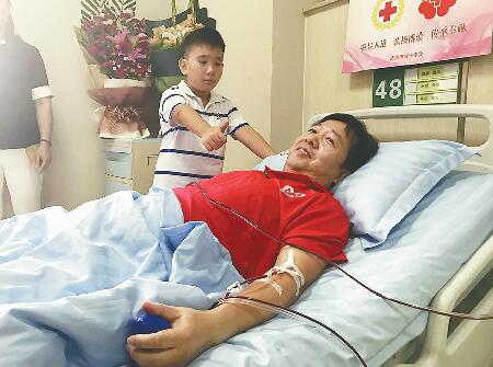 日记记录捐献心路 章丘老霍成了“网红”