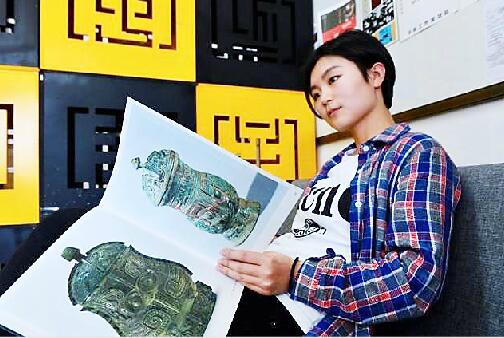 山东姑娘有维娜：你们打扑克 我画扑克牌