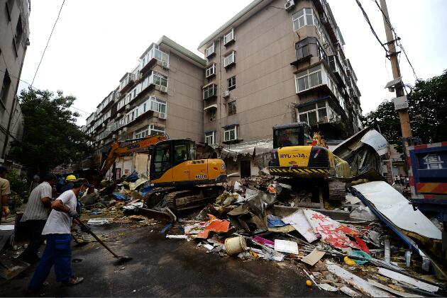 济南:74家居民楼餐饮店拆除 恢复阳台昔日原貌