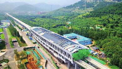 济南轨道交通R1线前大彦站封顶